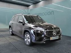 Schwarz Gebraucht 2023 Mercedes EQB300 SUV | 36.790 € (Fairer Preis)