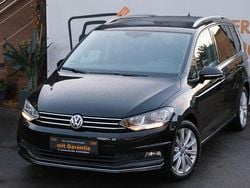 Schwarz Gebraucht 2017 VW Touran Sound Van / Kleinbus | 11.999 € (Guter Preis)