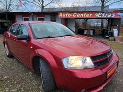 Rot Gebraucht 2008 Dodge Avenger Limousine | 1.349 €