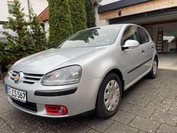 Grau Gebraucht 2004 VW Golf Trendline Limousine | 3.950 € (Fairer Preis)
