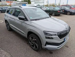 Steelgrau Gebraucht 2024 Skoda Karoq SportLine SUV | 41.500 € (Etwas zu teuer)