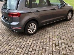 Grau Gebraucht 2018 VW Golf VII Highline Limousine | 13.900 € (Superpreis)