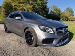 Grau Gebraucht 2019 Mercedes GLA45 AMG AMG SUV | 33.900 €