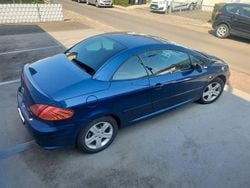 Blau Gebraucht 2005 Peugeot 307 CC Filou Cabrio | 2.900 € (Etwas zu teuer)