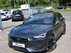 Magnetic tech grey Gebraucht 2023 Cupra Leon Kombi | 26.490 € (Superpreis)