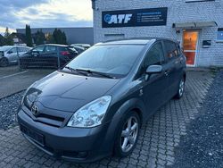 Grau Gebraucht 2006 Toyota Corolla Verso Sol Van / Kleinbus | 1.990 € (Fairer Preis)