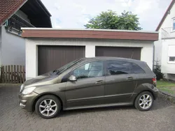 Braun Gebraucht 2009 Mercedes B170 Sport Van / Kleinbus | 2.990 € (Guter Preis)