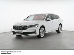 Weiß Gebraucht 2024 Skoda Superb LAURIN & KLEMENT Kombi | 37.460 €