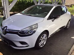 Weiß Gebraucht 2019 Renault Clio IV LIMITED Kleinwagen | 8.800 € (Fairer Preis)