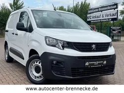 Weiß Gebraucht 2020 Peugeot Partner Premium Van / Kleinbus | 12.800 € (Fairer Preis)