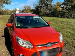Orange Gebraucht 2011 Ford Focus Kombi | 4.700 € (Etwas zu teuer)