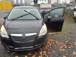 Saphirschwarz mineraleffekt Gebraucht 2011 Opel Meriva Edition Van / Kleinbus | 2.399 € (Guter Preis)
