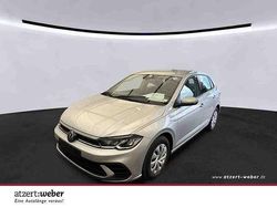 Reflexsilber metallic Gebraucht 2024 VW Polo Life Limousine | 17.470 € (Guter Preis)