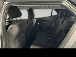Grau Gebraucht 2022 Peugeot e-2008 Active SUV | 20.480 € (Fairer Preis)