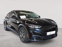 Iridium schwarz mica Gebraucht 2021 Ford Mustang Mach-E SUV | 23.990 € (Superpreis)