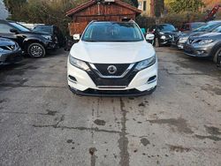 Weiß Gebraucht 2018 Nissan Qashqai N-Connecta SUV | 13.250 € (Fairer Preis)