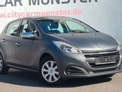 Silber Gebraucht 2015 Peugeot 208 Active Kleinwagen | 6.990 € (Teuer)