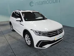 Weiß Gebraucht 2024 VW Tiguan R-line SUV | 41.660 € (Fairer Preis)