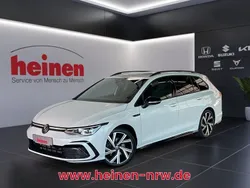 Weiß Gebraucht 2022 VW Golf VIII R-line Kombi | 27.909 € (Superpreis)