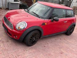Rot Gebraucht 2009 Mini ONE Kleinwagen | 2.650 €