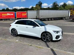 Weiß Gebraucht 2021 Audi A3 e-tron S-Line Kleinwagen | 25.650 € (Fairer Preis)