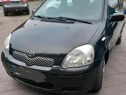 Schwarz Gebraucht 2005 Toyota Yaris Kleinwagen | 1.500 €