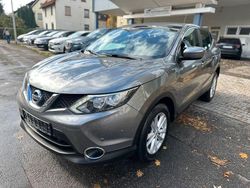Grau Gebraucht 2016 Nissan Qashqai Acenta SUV | 10.790 € (Fairer Preis)