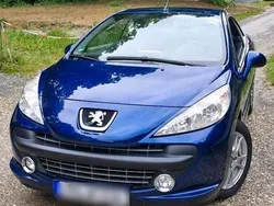 Blau Gebraucht 2009 Peugeot 207 CC Cabrio | 2.800 € (Guter Preis)