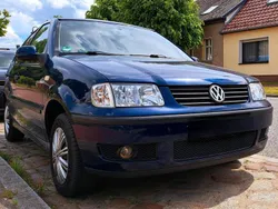 Blau Gebraucht 2000 VW Polo Kleinwagen | 1.300 € (Etwas zu teuer)