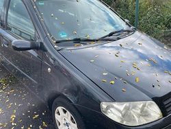 Schwarz Gebraucht 2004 Fiat Punto Kleinwagen | 400 €