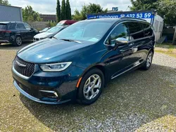 Blau Gebraucht 2022 Chrysler Pacifica Limited SUV | 44.999 € (Teuer)