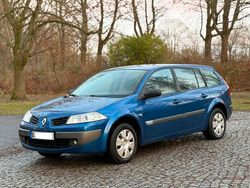 Blau Gebraucht 2006 Renault Mégane GrandTour Kombi | 1.100 € (Guter Preis)