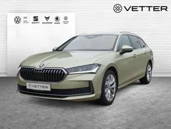 Beige Gebraucht 2024 Skoda Superb Selection Kombi | 38.650 € (Fairer Preis)