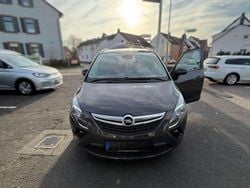 Grau Gebraucht 2013 Opel Zafira Tourer Active Van / Kleinbus | 4.000 € (Superpreis)
