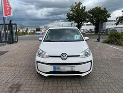 Weiß Gebraucht 2019 VW up! Kleinwagen | 10.900 €