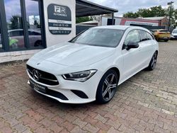 Weiß Gebraucht 2019 Mercedes CLA200 Shooting Brake Kombi | 22.999 € (Fairer Preis)