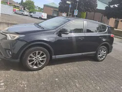 Schwarz Gebraucht 2016 Toyota RAV4 Hybrid SUV | 21.500 € (Fairer Preis)