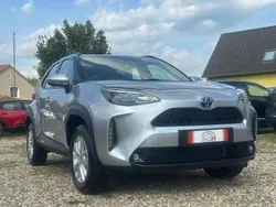 Silber Gebraucht 2023 Toyota Yaris Cross Business Edition SUV | 24.999 € (Fairer Preis)
