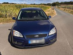 Blau Gebraucht 2007 Ford Focus Ghia Kombi | 1.750 € (Fairer Preis)