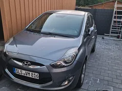 Grau Gebraucht 2015 Hyundai ix20 Classic Van / Kleinbus | 8.750 € (Fairer Preis)