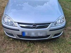 Silber Gebraucht 2005 Opel Corsa Kleinwagen | 1.700 €