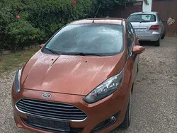 Braun Gebraucht 2013 Ford Fiesta Ambiente Kleinwagen | 3.700 € (Etwas zu teuer)