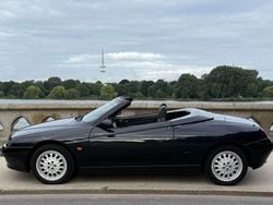 Schwarz Gebraucht 1997 Alfa Romeo Spider Cabrio | 16.900 €