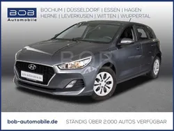 Grau Gebraucht 2019 Hyundai i30 Select Limousine | 12.490 € (Fairer Preis)