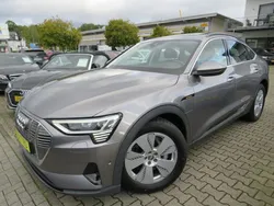 Taifungrau metallic Gebraucht 2020 Audi e-tron Sportback Sport SUV | 30.990 € (Guter Preis)