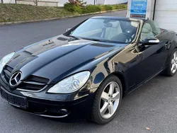 Schwarz unilack Gebraucht 2006 Mercedes SLK200 Cabrio | 8.450 € (Etwas zu teuer)