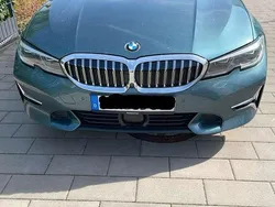Blau Gebraucht 2019 BMW 330 Luxury Line Kombi | 38.900 €