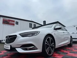 Weiß Gebraucht 2017 Opel Insignia Dynamic Limousine | 15.999 € (Guter Preis)