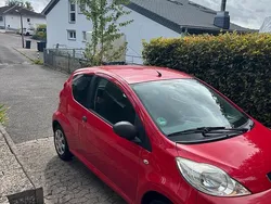 Schwarz Gebraucht 2009 Peugeot 107 Kleinwagen | 1.400 € (Guter Preis)