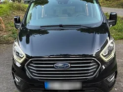 Schwarz Gebraucht 2020 Ford Tourneo Titanium X Van / Kleinbus | 39.000 € (Fairer Preis)